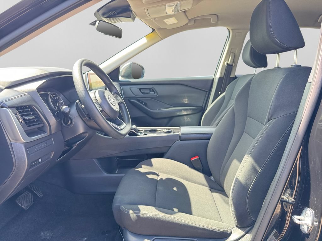 Used 2024 Nissan Rogue S AWD/4WD image 18