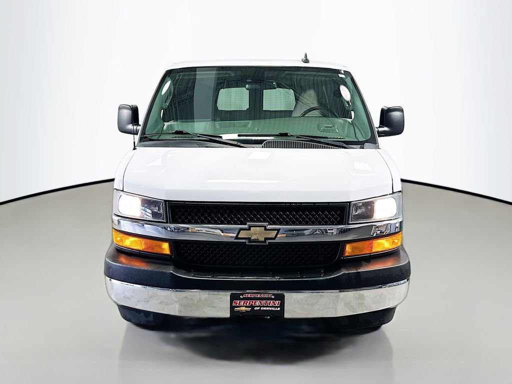 Used 2019 Chevrolet Express 3500 LT w/ LT Preferred Equipment Group image 4