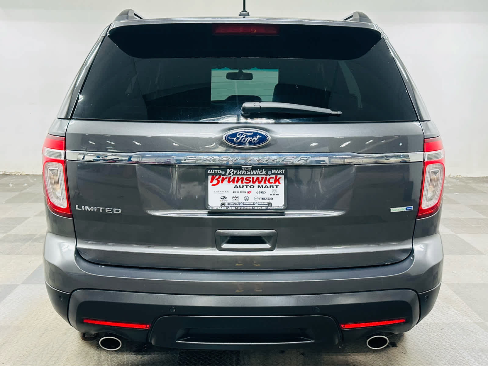 Used 2015 Ford Explorer Limited AWD/4WD image 5