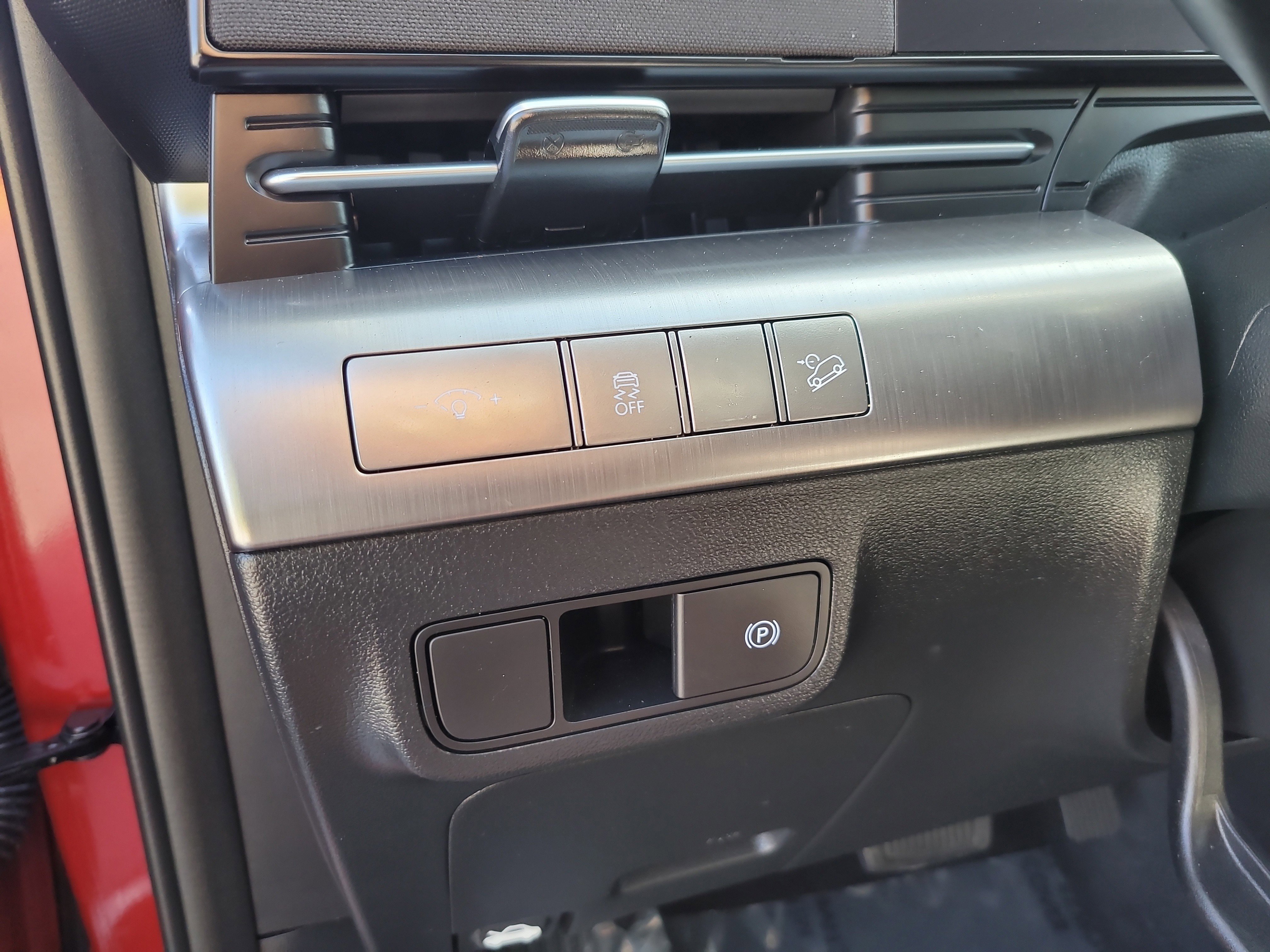 Used 2024 Hyundai Kona SEL image 31