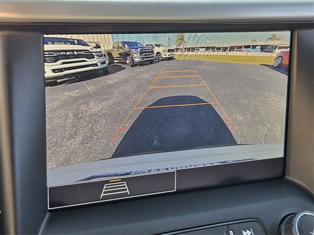 Used 2023 GMC Acadia SLE w/ Driver Convenience Package FWD image 23