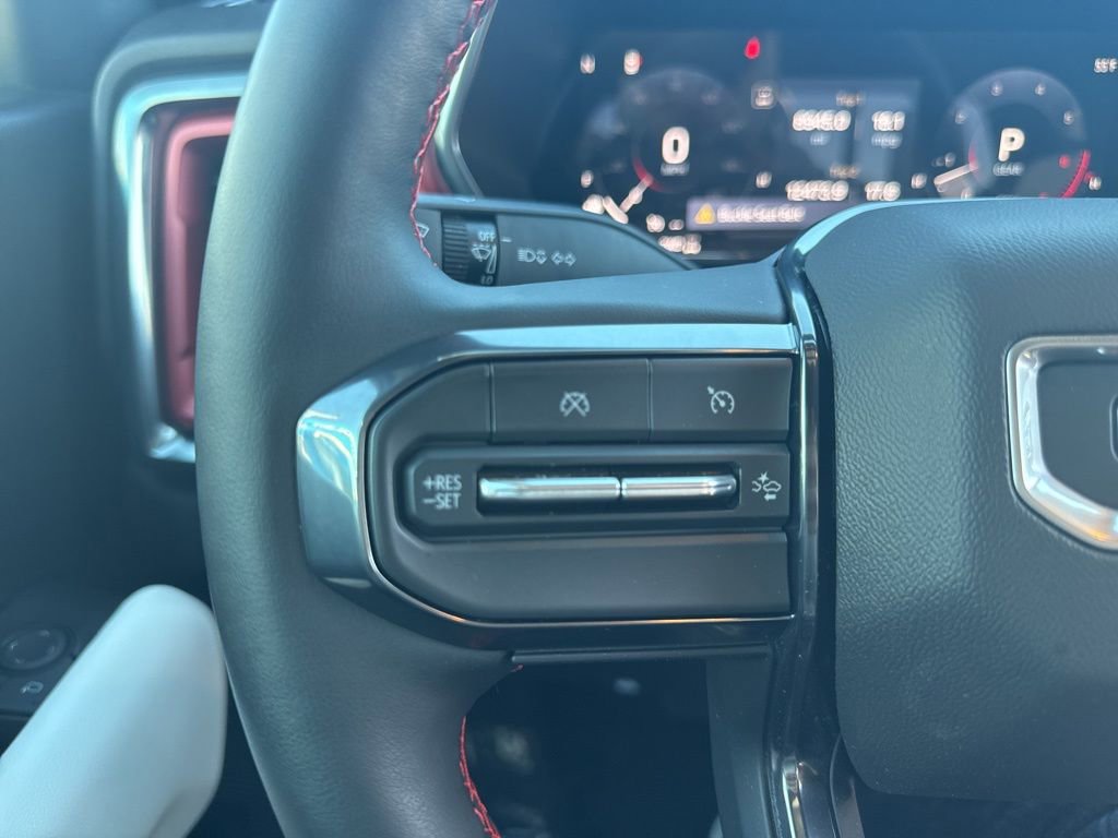 Certified 2025 GMC Canyon AT4 w/ AT4X AEV Edition image 31