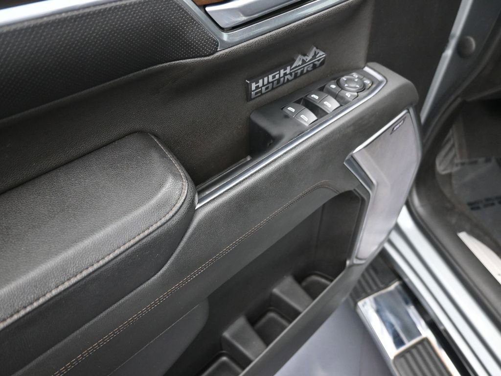 Used 2023 Chevrolet Silverado 1500 High Country image 10