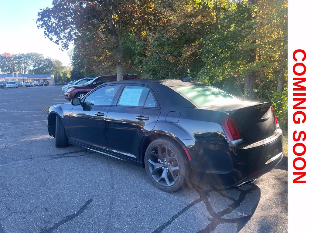 Used 2021 Chrysler 300 S w/ S Model Appearance Package RWD image 7