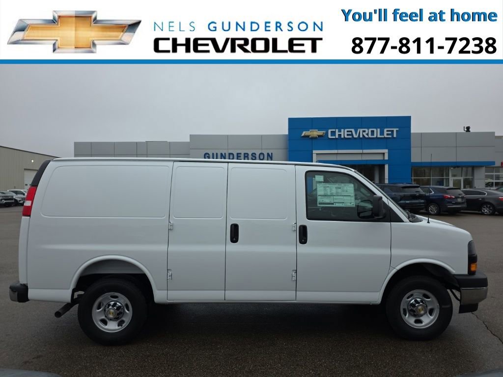 New 2025 Chevrolet Express 3500 image 8