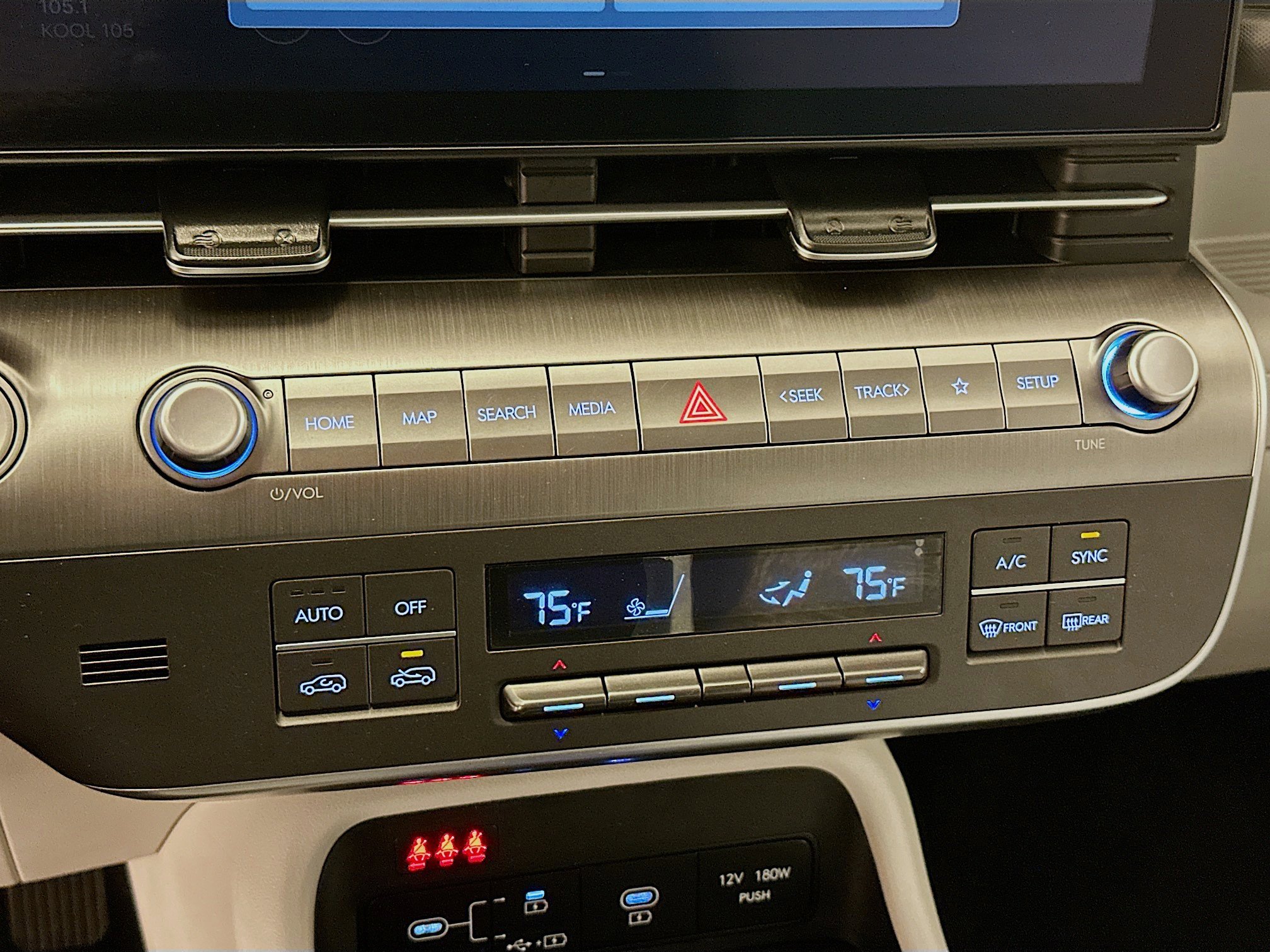 Used 2025 Hyundai Kona SEL image 24