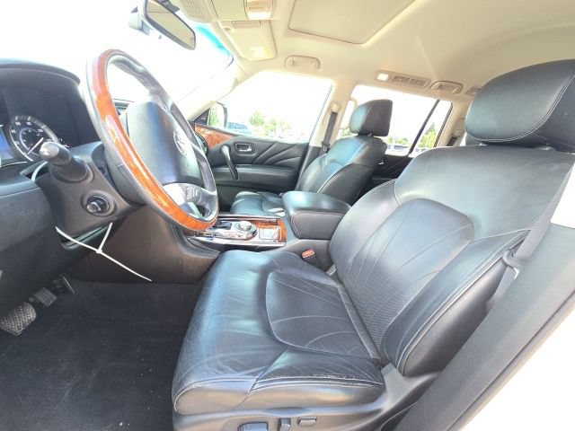 Used 2016 INFINITI QX80 4WD w/ Deluxe Technology Package image 5
