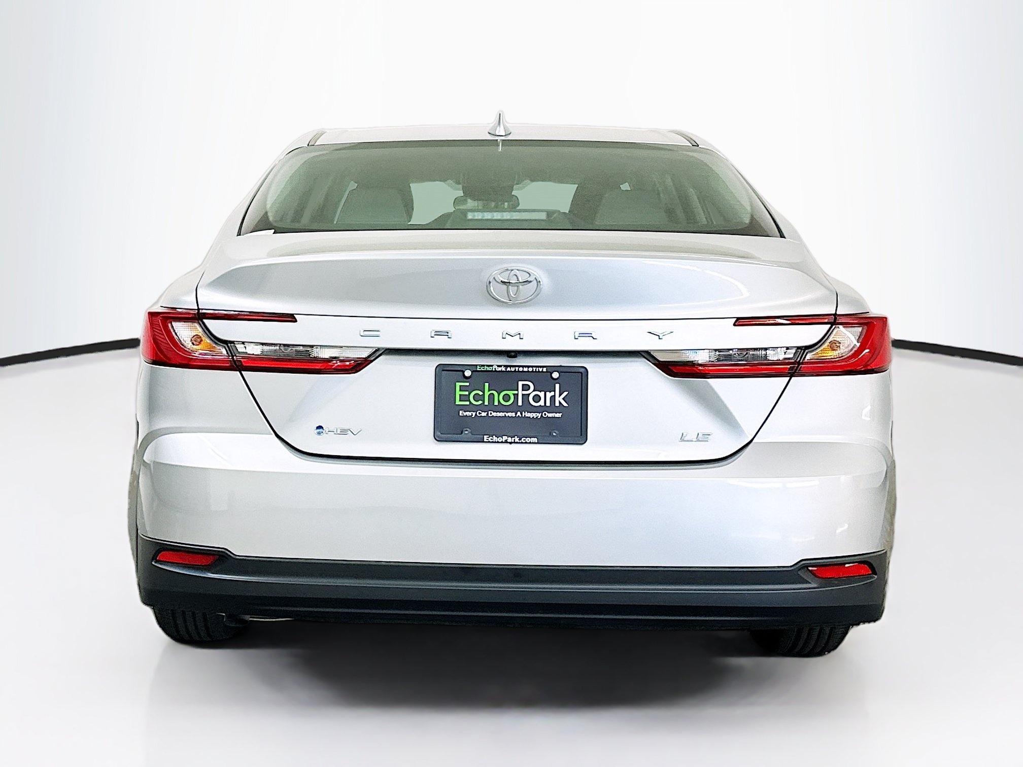 Used 2026 Toyota Camry LE FWD image 7