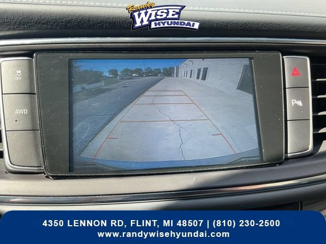 Used 2019 Buick Enclave Essence AWD/4WD image 4