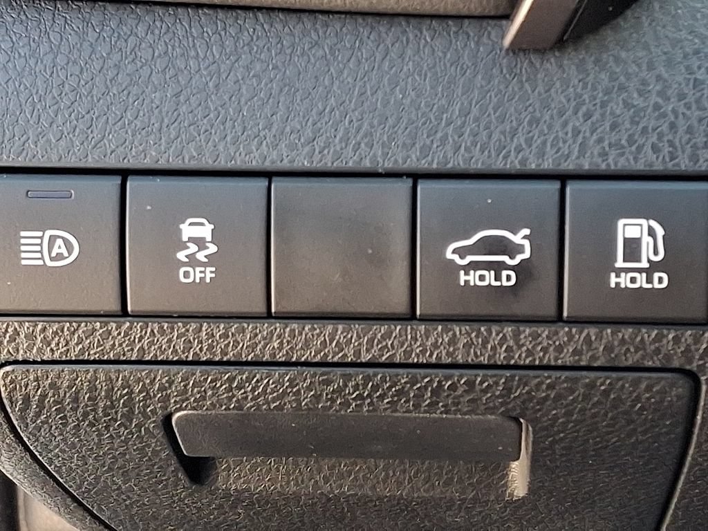 Used 2022 Toyota Camry SE AWD/4WD image 25