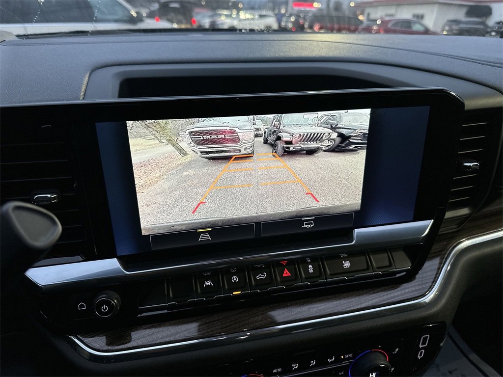 Used 2024 Chevrolet Silverado 1500 LT image 17