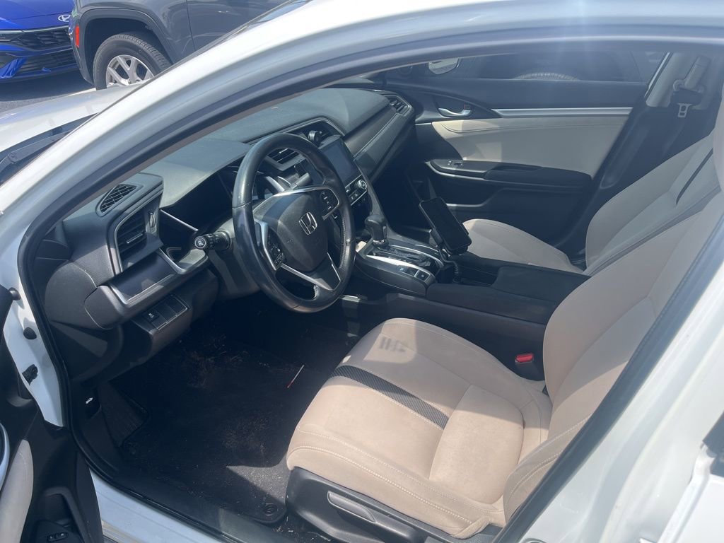 Used 2018 Honda Civic EX-T image 2