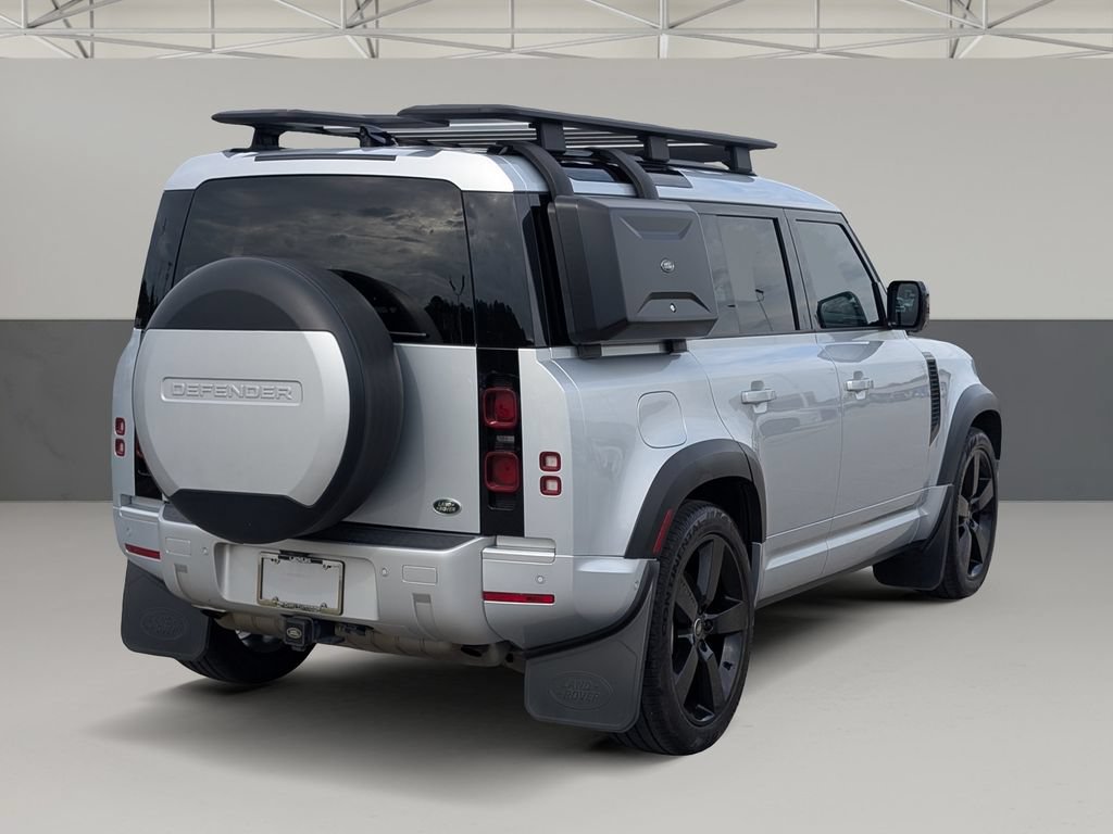 Used 2022 Land Rover Defender 110 XS Edition AWD/4WD image 11