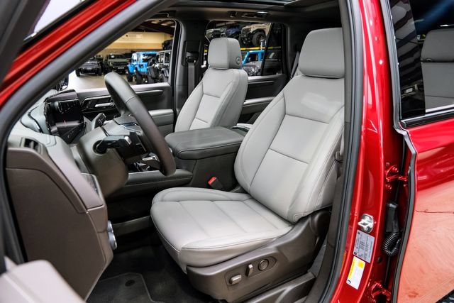 Used 2026 Chevrolet Tahoe Z71 w/ Comfort Package AWD/4WD image 61