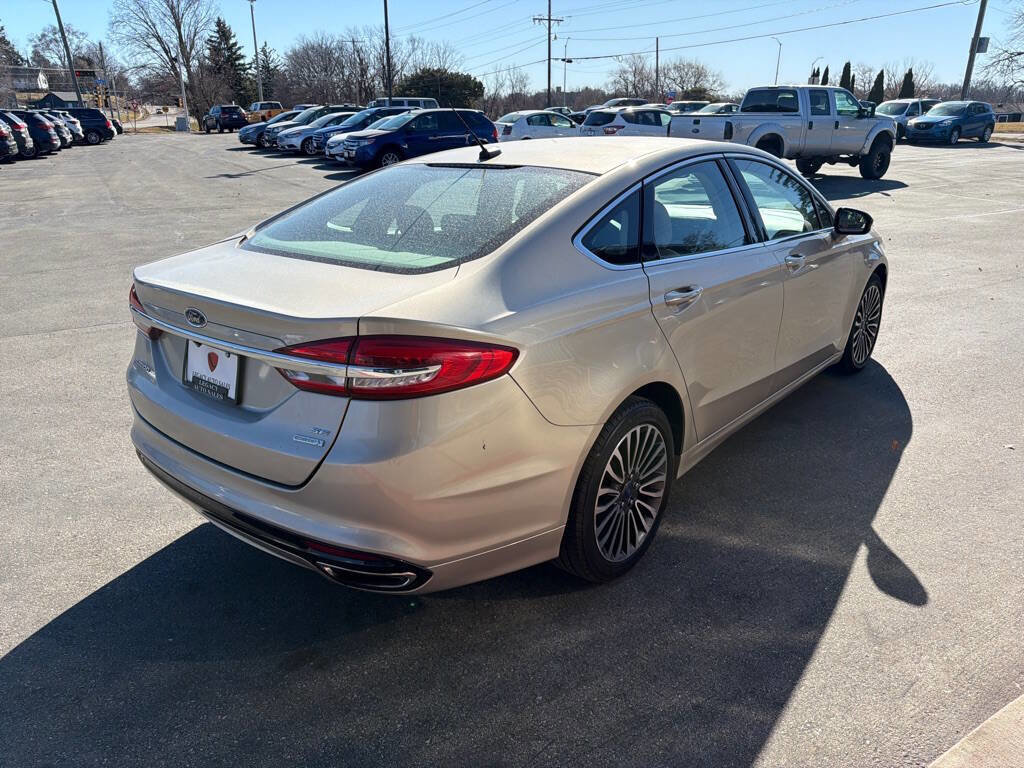 Used 2017 Ford Fusion SE image 5