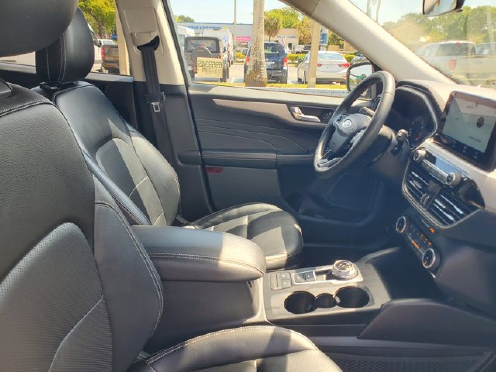 Certified 2022 Ford Escape SEL image 35