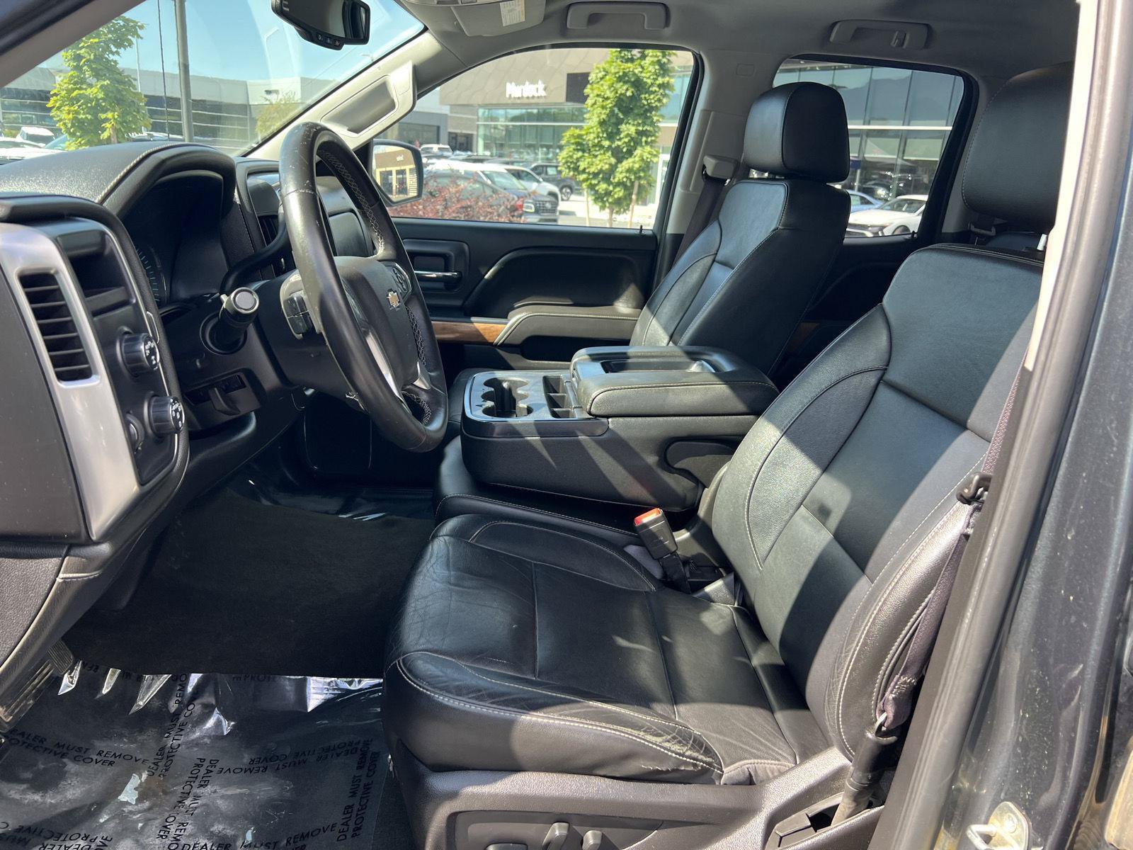 Used 2017 Chevrolet Silverado 1500 LTZ AWD/4WD image 27