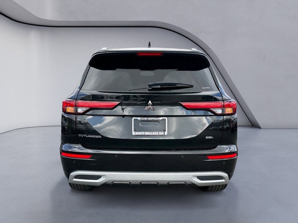 Used 2024 Mitsubishi Outlander SEL image 4