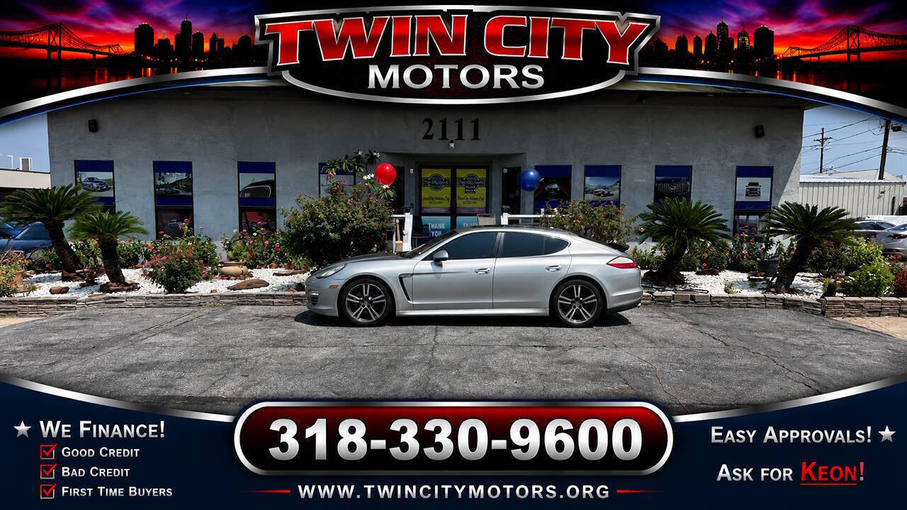 Used 2012 Porsche Panamera 4 image 2