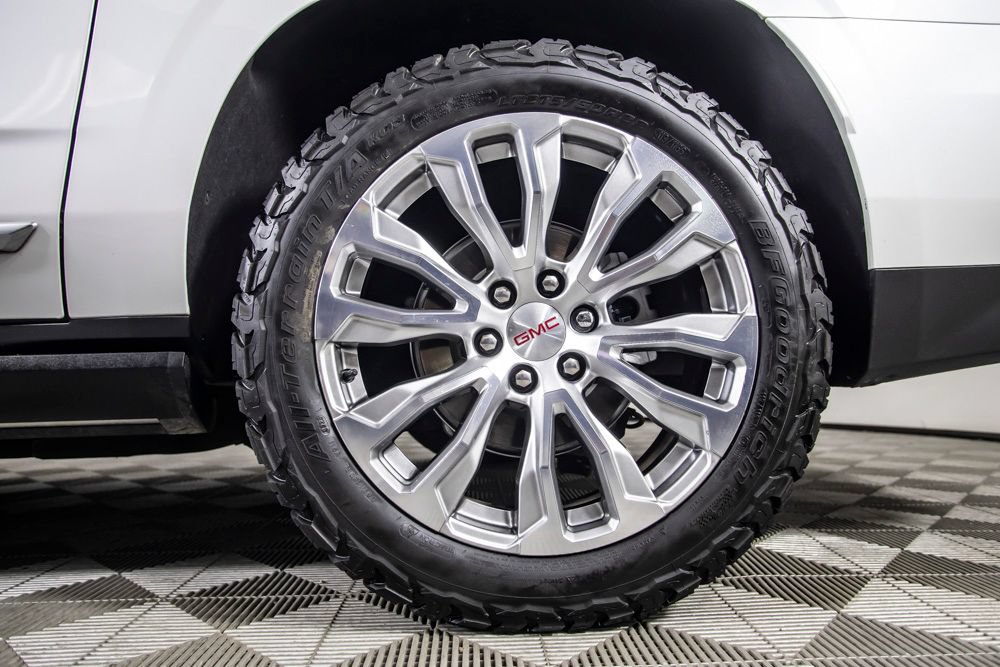 Used 2023 GMC Yukon XL Denali w/ Denali Reserve Package AWD/4WD image 47