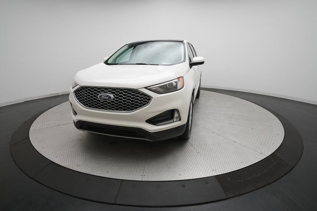 Used 2023 Ford Edge SEL w/ Convenience Package image 12