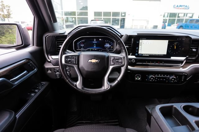 Used 2023 Chevrolet Silverado 1500 LT AWD/4WD image 40