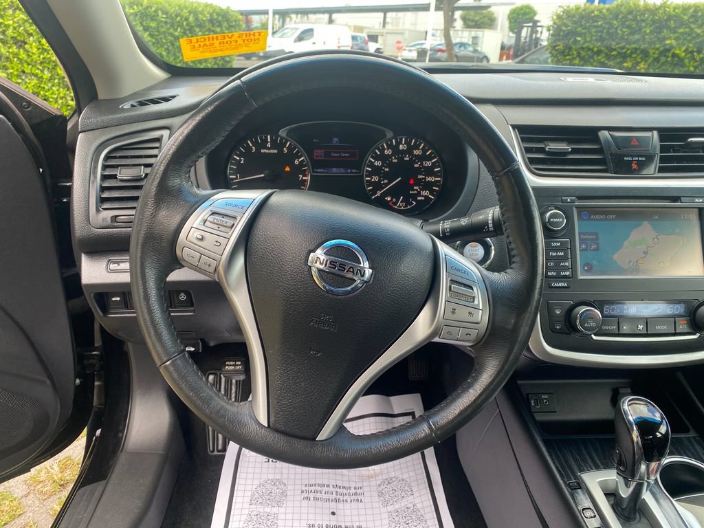 Used 2017 Nissan Altima 2.5 SL w/ 2.5 Technology Package FWD image 32