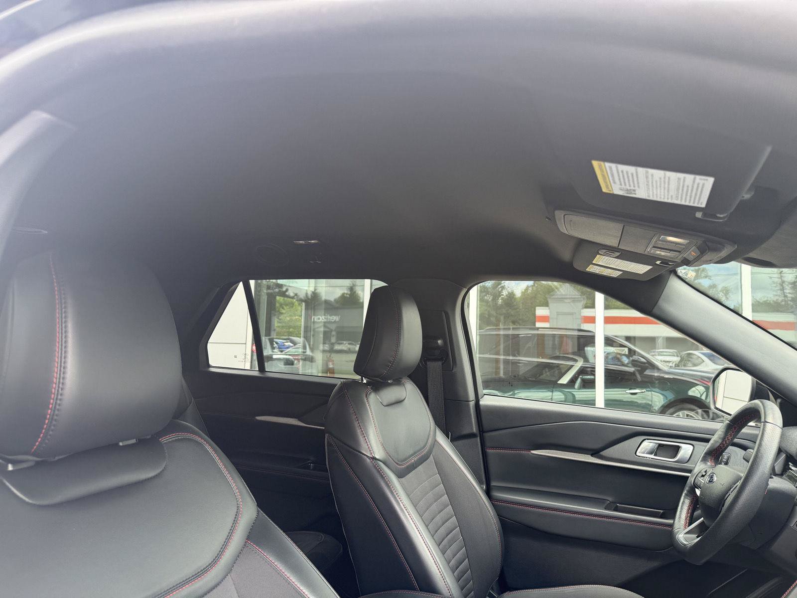 Used 2025 Ford Explorer ST-Line AWD/4WD image 12