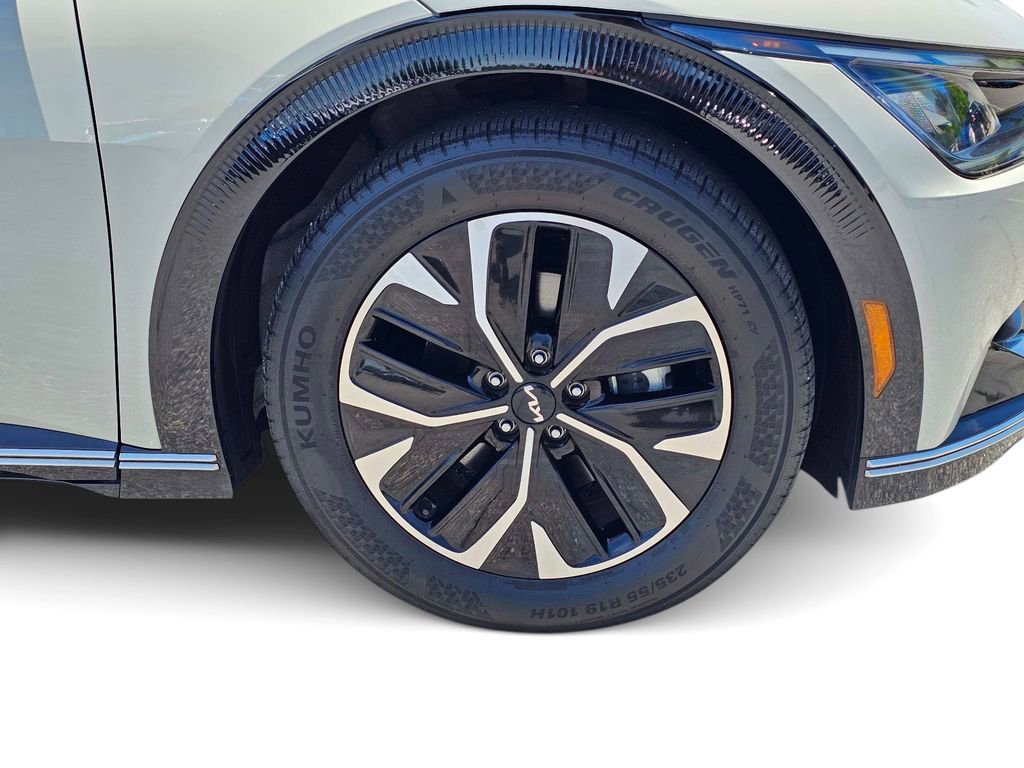 Used 2023 Kia EV6 Wind RWD image 6