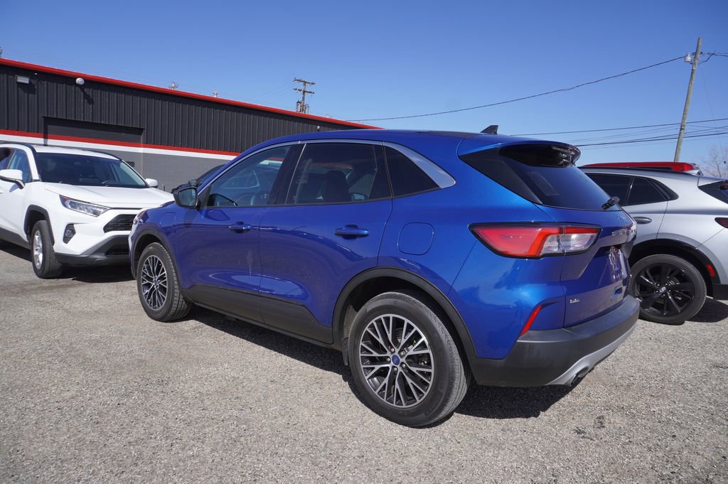 Used 2022 Ford Escape SE image 5