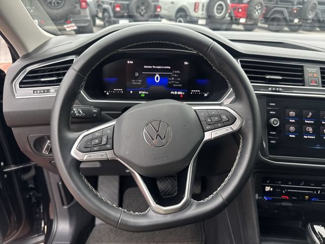 Used 2023 Volkswagen Tiguan SE FWD image 15