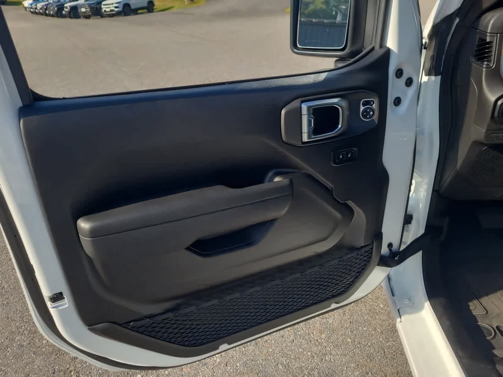 Used 2026 Jeep Wrangler Unlimited Sport AWD/4WD image 23