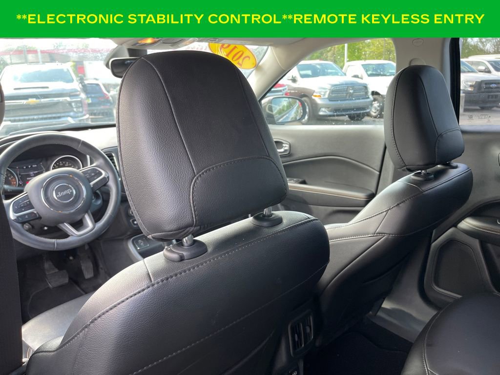 Used 2019 Jeep Compass Latitude FWD image 13