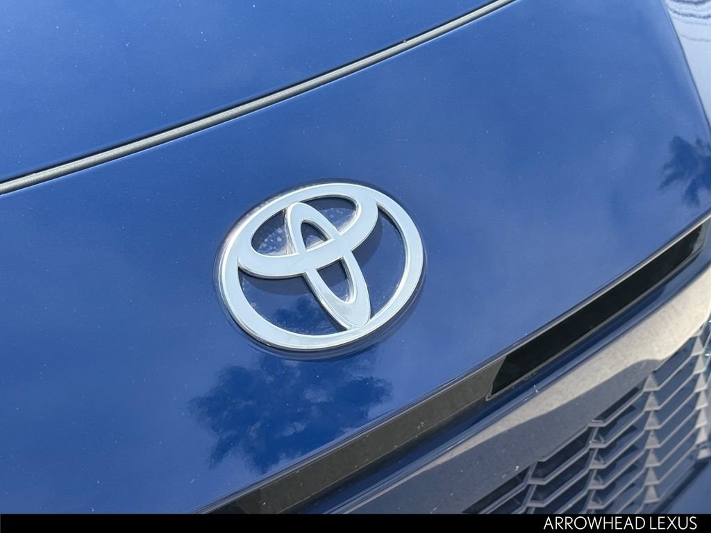 Used 2025 Toyota Camry XSE FWD image 31