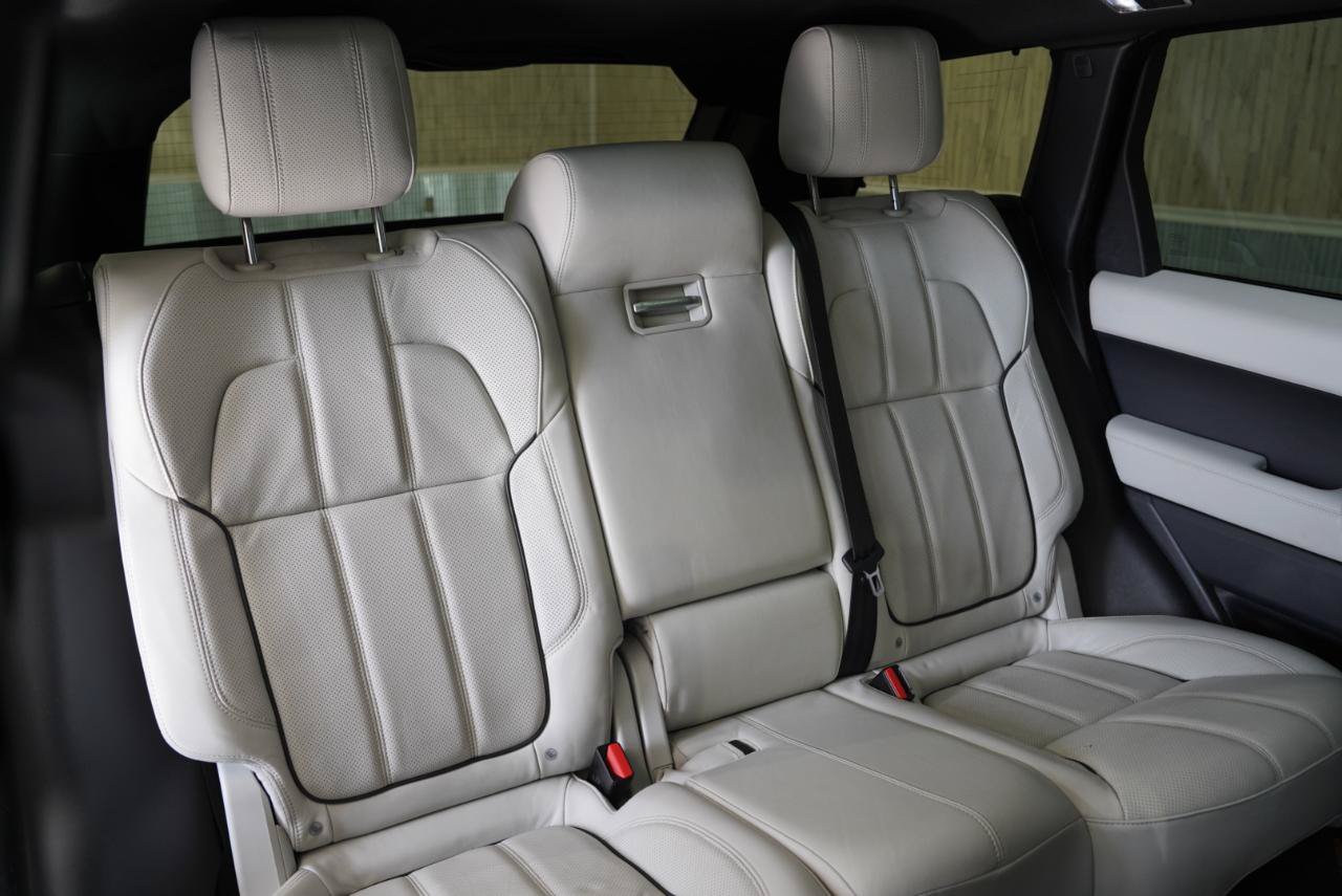 Used 2015 Land Rover Range Rover Sport Supercharged AWD/4WD image 34
