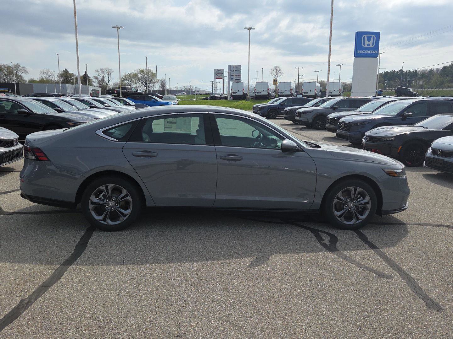 New 2025 Honda Accord EX-L image 8