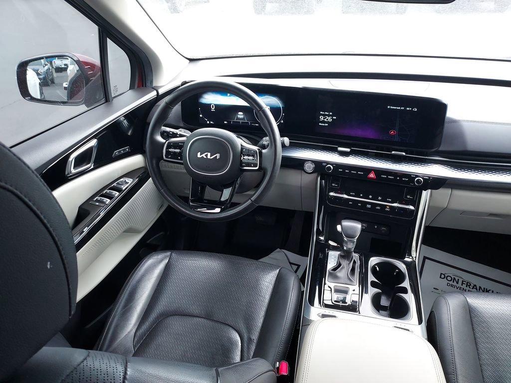 Used 2024 Kia Carnival SX Prestige image 15