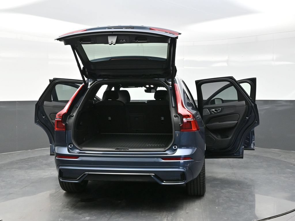 New 2026 Volvo XC60 B5 Ultra w/ Climate Package AWD/4WD image 42