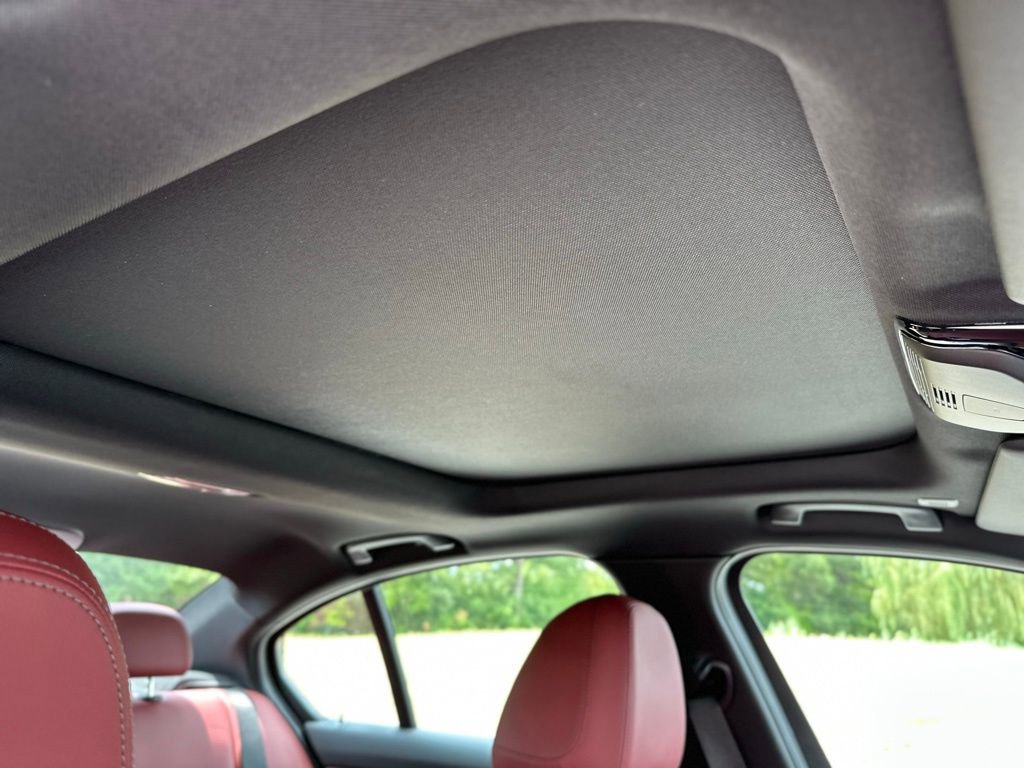 New 2025 BMW 330i xDrive Sedan image 30