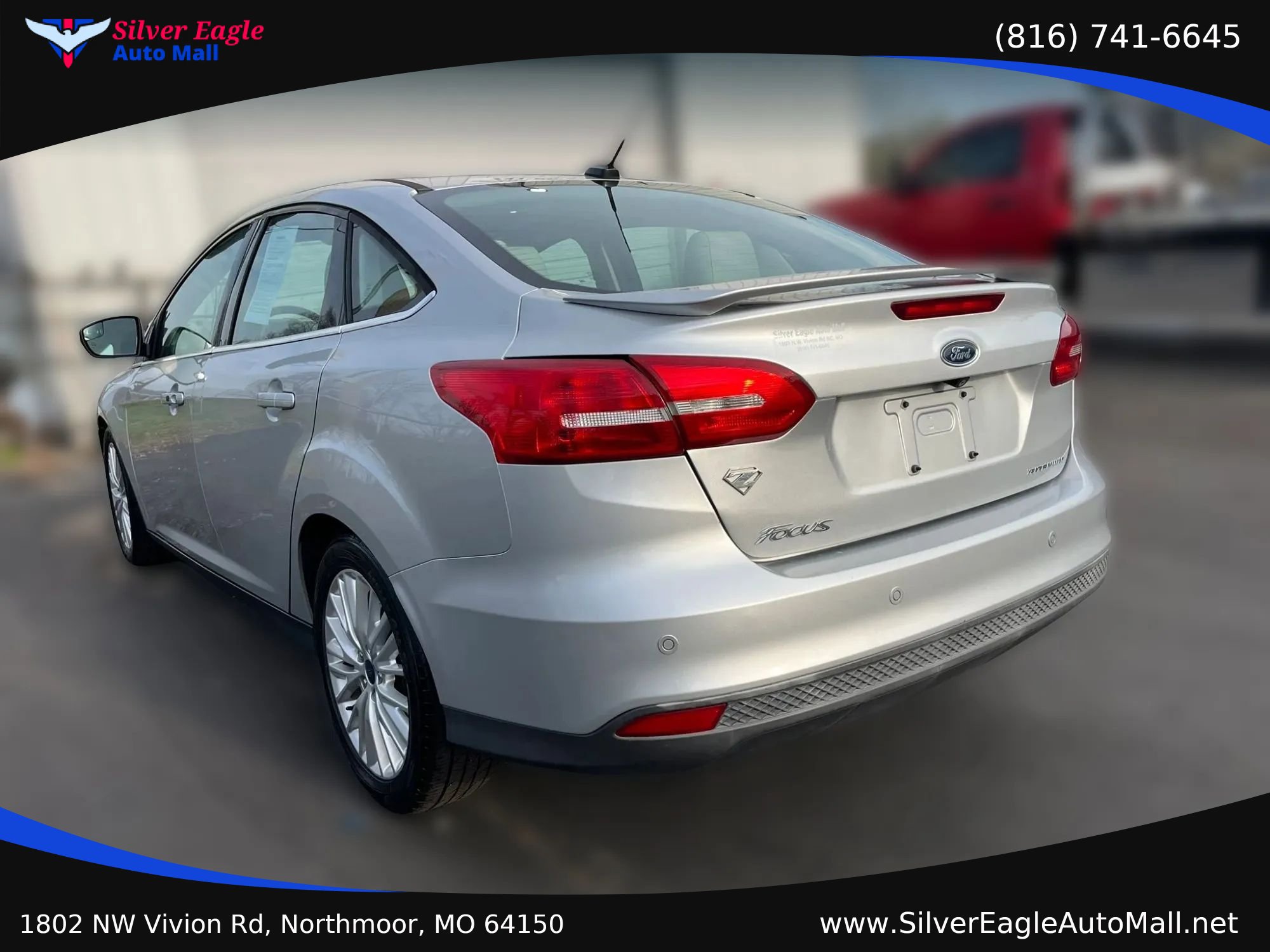 Used 2017 Ford Focus Titanium FWD image 5