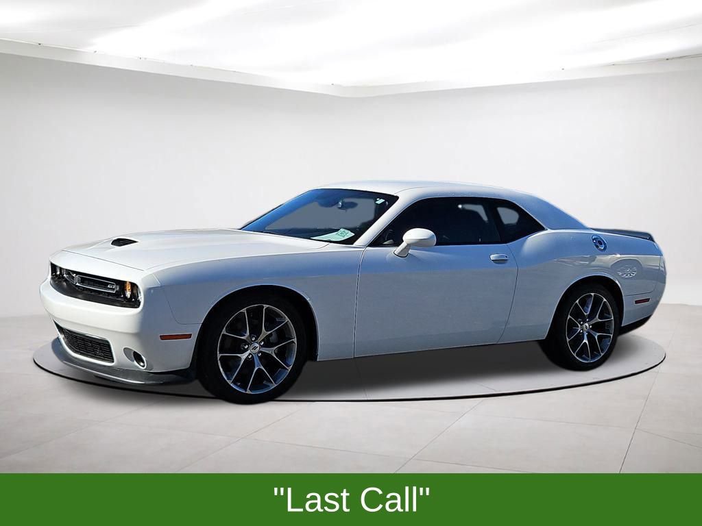 Used 2023 Dodge Challenger GT image 3