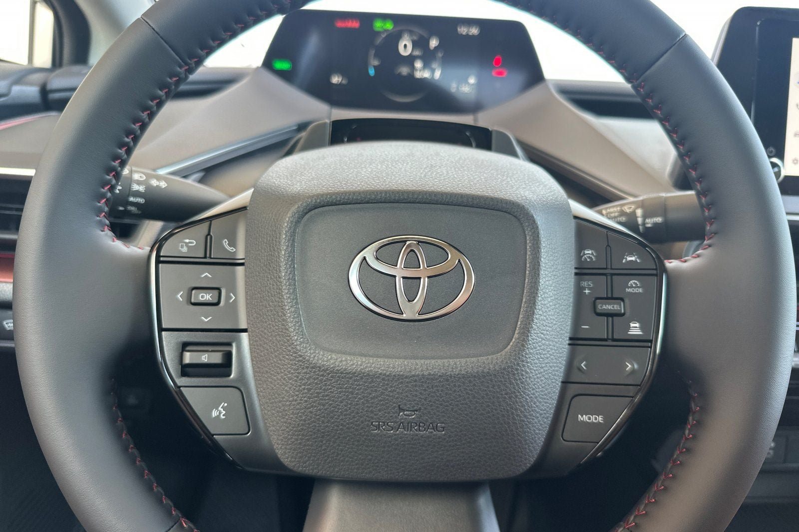 New 2026 Toyota Prius Plug-In Hybrid FWD image 25