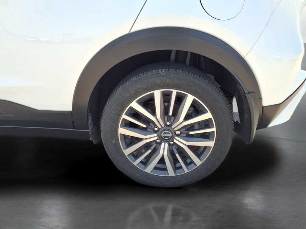 Used 2024 Nissan Kicks SV FWD image 23