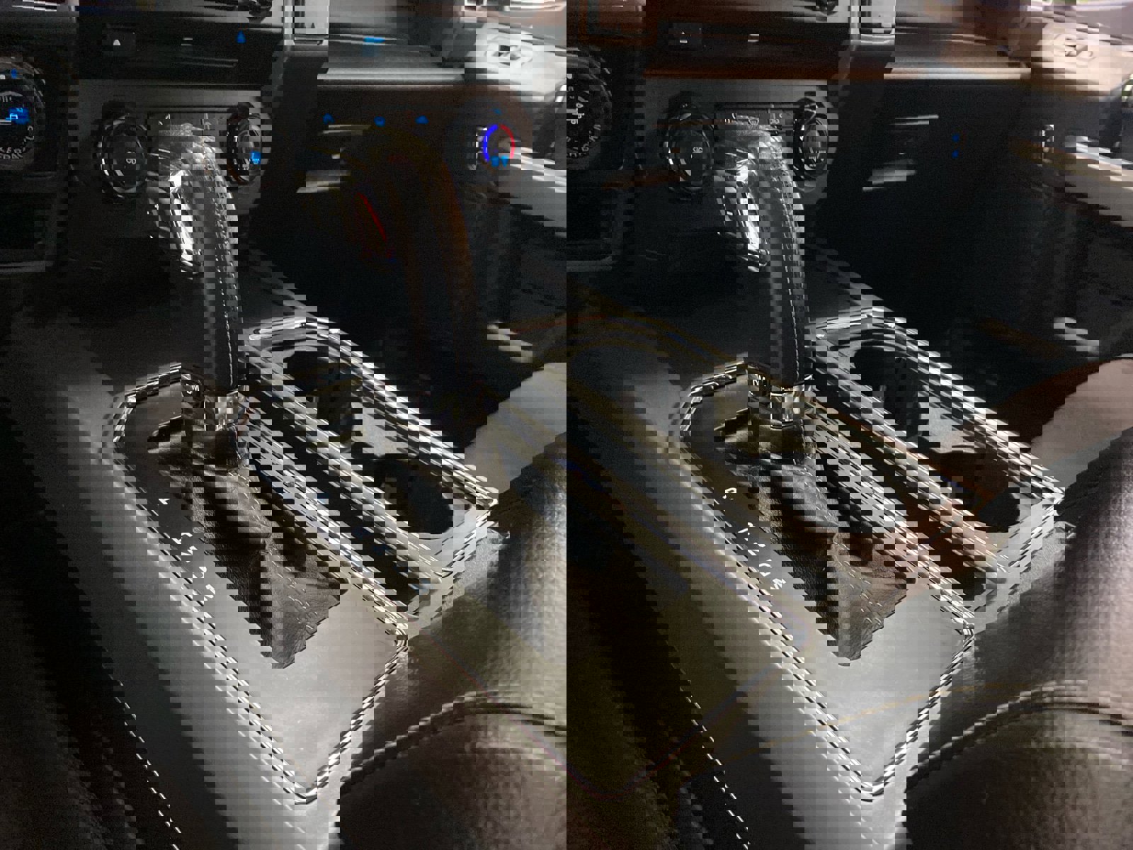 Used 2018 Ford F150 XLT w/ Equipment Group 301A Mid image 25