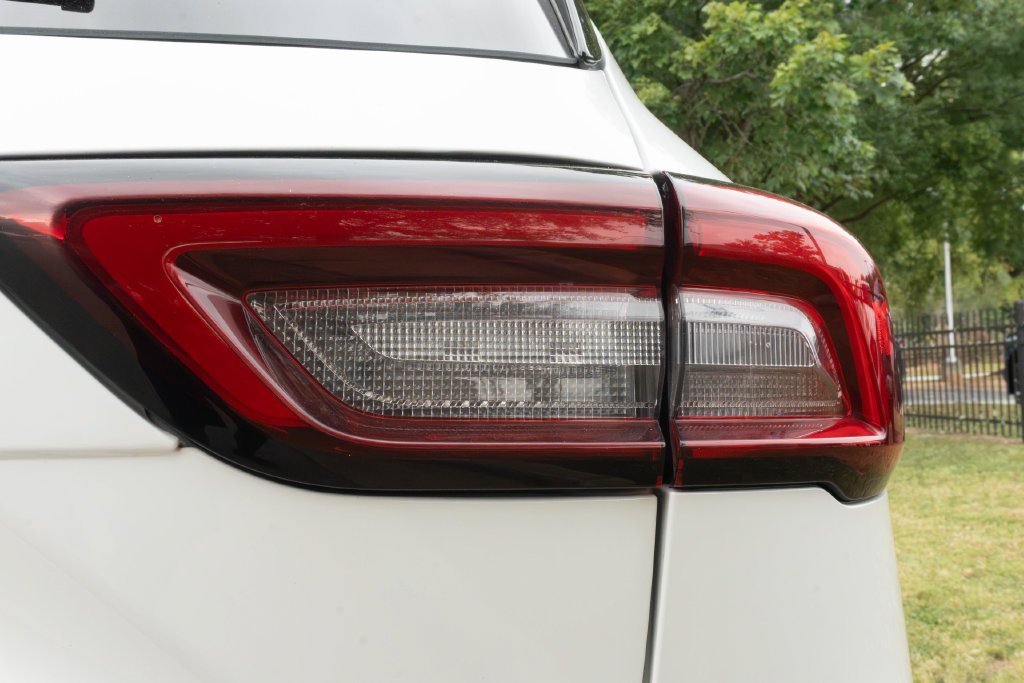 Used 2025 Ford Escape Active FWD image 9
