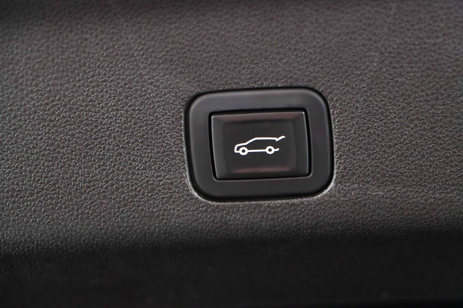 Used 2023 GMC Yukon AT4 w/ AT4 Premium Plus Package AWD/4WD image 35