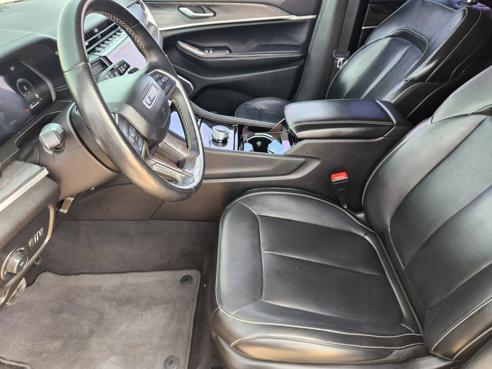 Used 2022 Jeep Grand Cherokee Limited RWD image 13