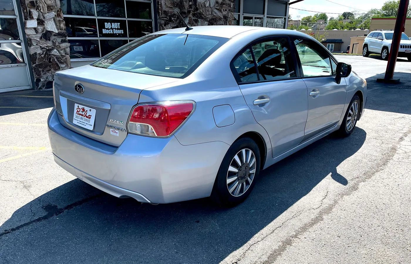 Used 2012 Subaru Impreza 2.0i image 7
