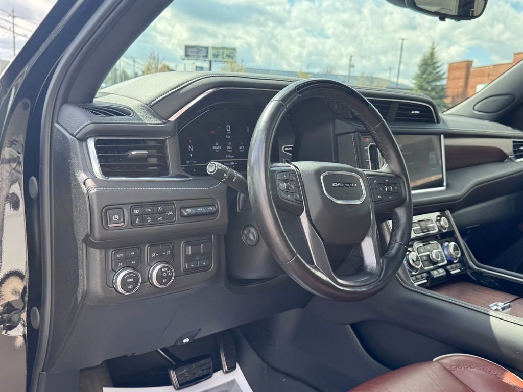 Used 2024 GMC Yukon Denali Ultimate image 13