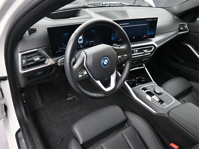 Used 2023 BMW 330e xDrive 330e xDrive w/ Premium Package image 18